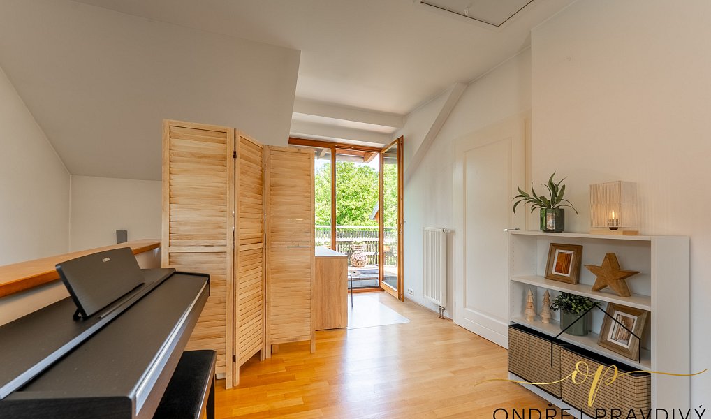Prodej domu 237 m² s pozemkem 1 360 m², Liteň – náhled fotky 20