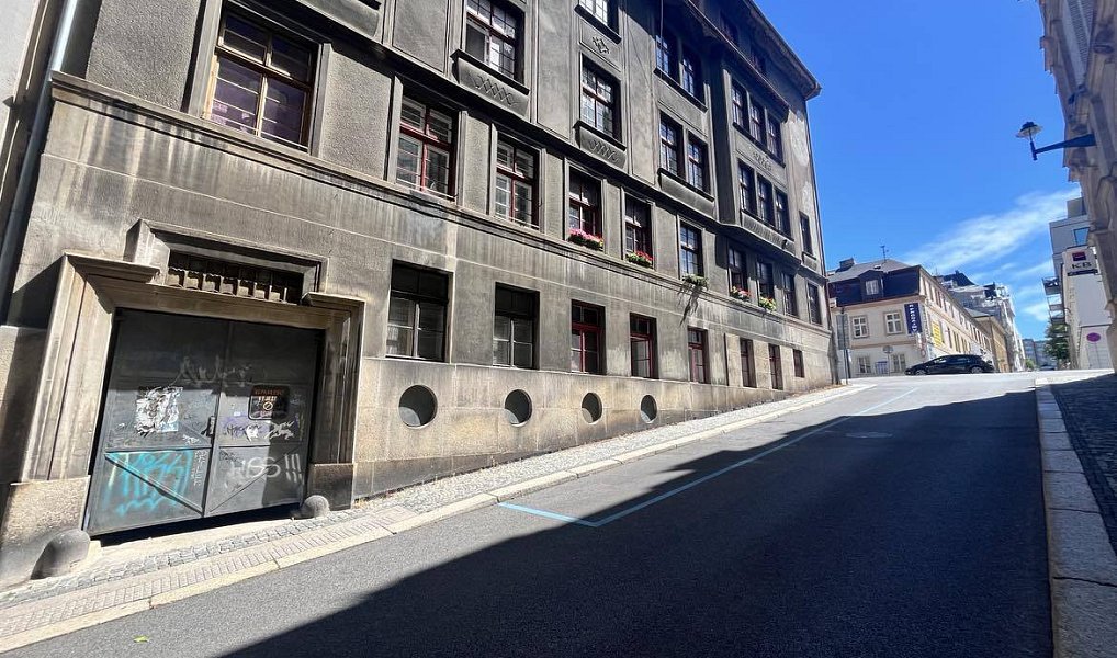 Prodej garáže v centru Liberce - vhodná na parkování i jako skladovací prostory, Liberec – náhled fotky 3