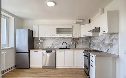 Pronájem bytu 2+1 71 m², Kroměříž - Postoupky