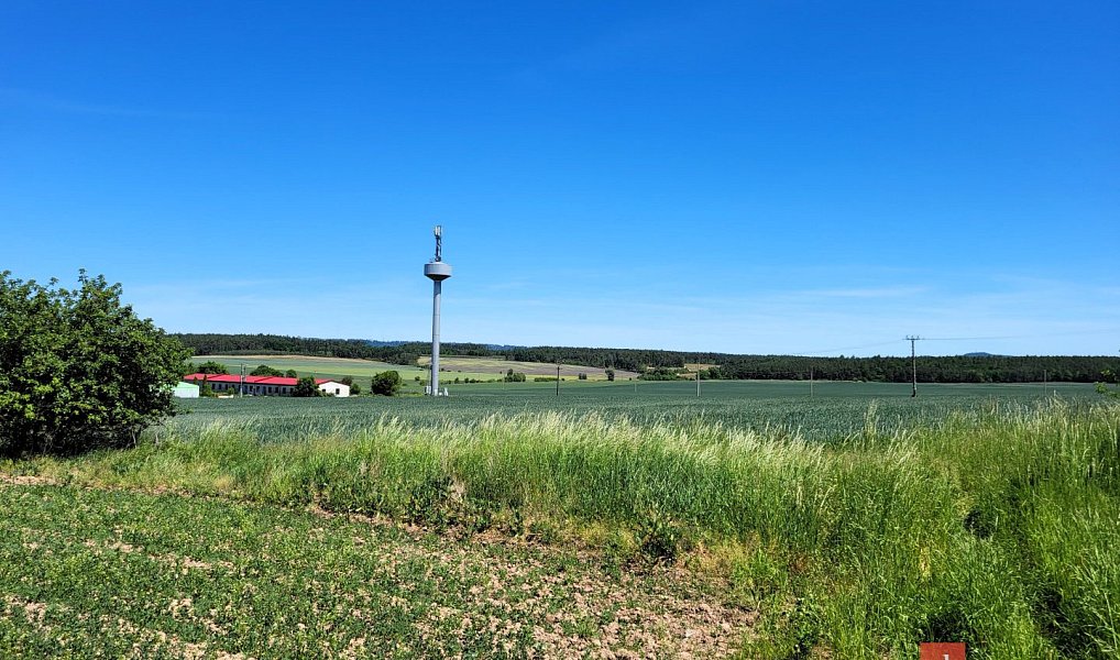 Prodej stavebního pozemku 1 399 m², Chrášťany – náhled fotky 6