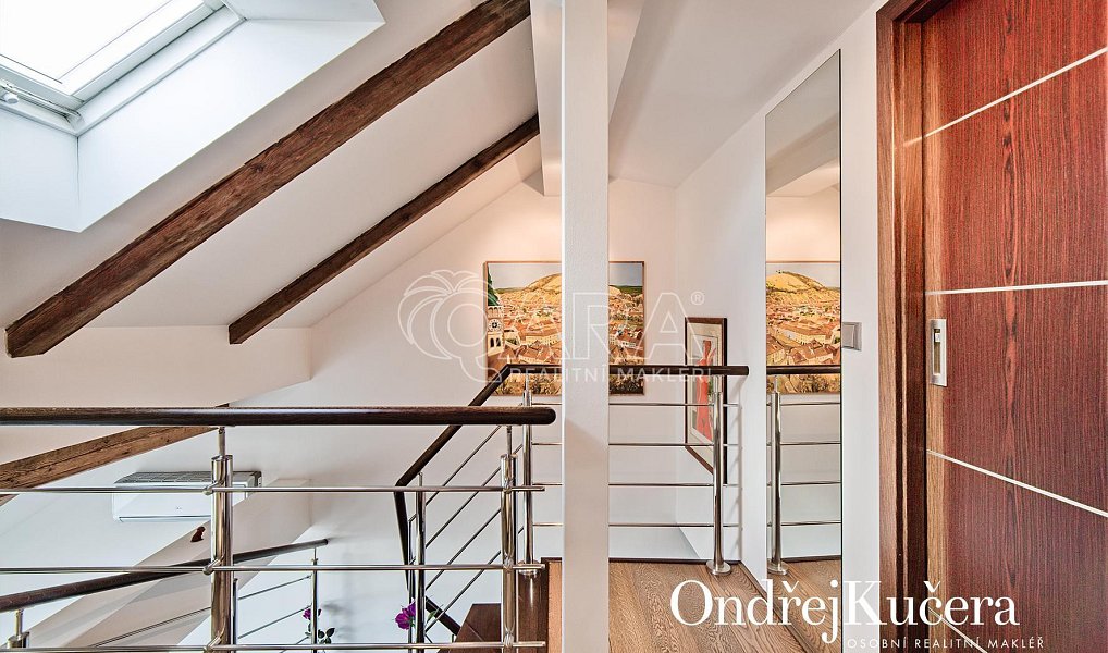 Prodej bytu 3+kk 122 m², Praha – náhled fotky 32