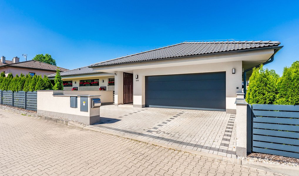 Prodej domu 148 m² s pozemkem 796 m², Lány – náhled fotky 38