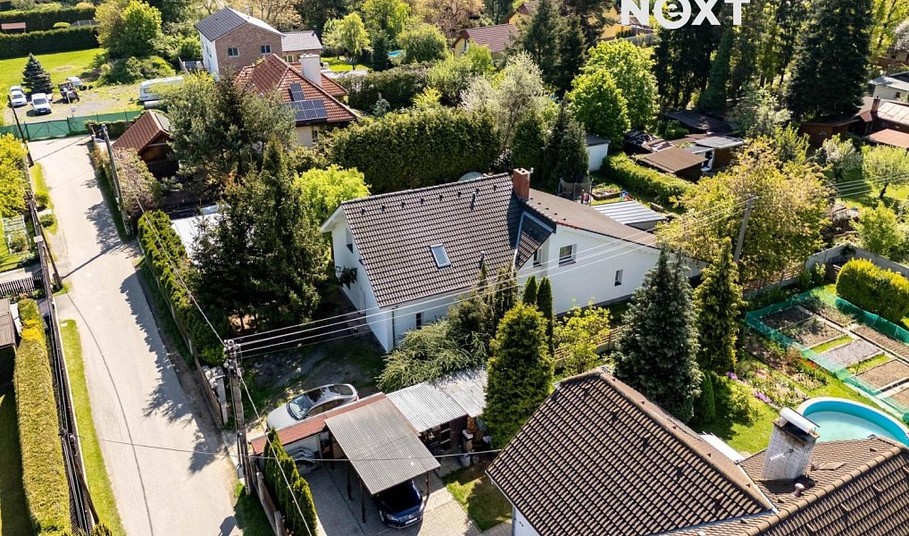 Prodej domu 230 m² s pozemkem 1 203 m², Zvole – náhled fotky 3