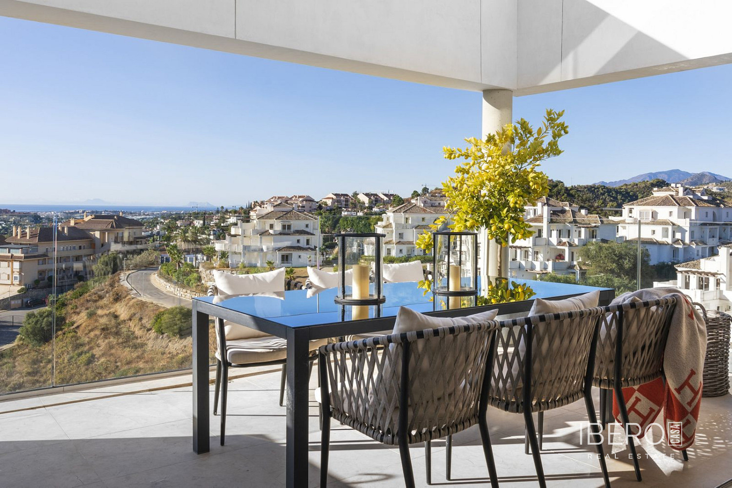 Pis 4+kk – Marbella, Nueva Andalucía - Vista 2