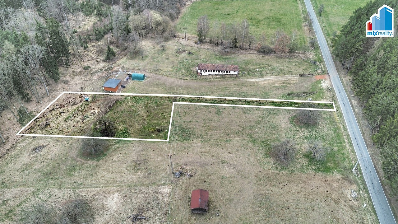 Prodej stavebního pozemku 2 190 m²