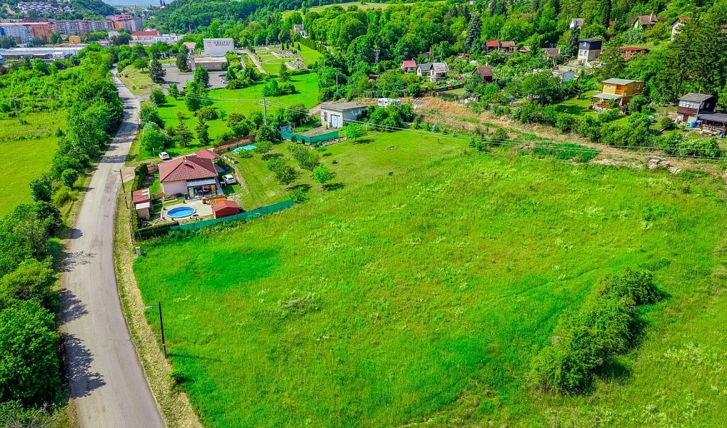 Prodej stavebního pozemku 3 430 m², Bystřany – náhled fotky 28