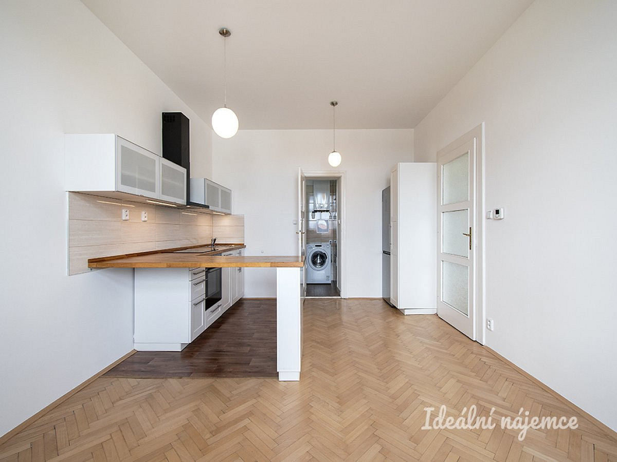 Pronájem bytu 2+kk 47 m² – fotografie 3