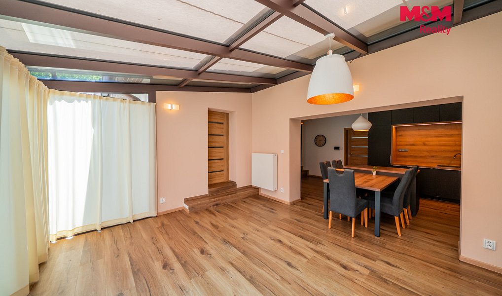 Prodej domu 170 m² s pozemkem 1 928 m², Blansko – náhled fotky 4