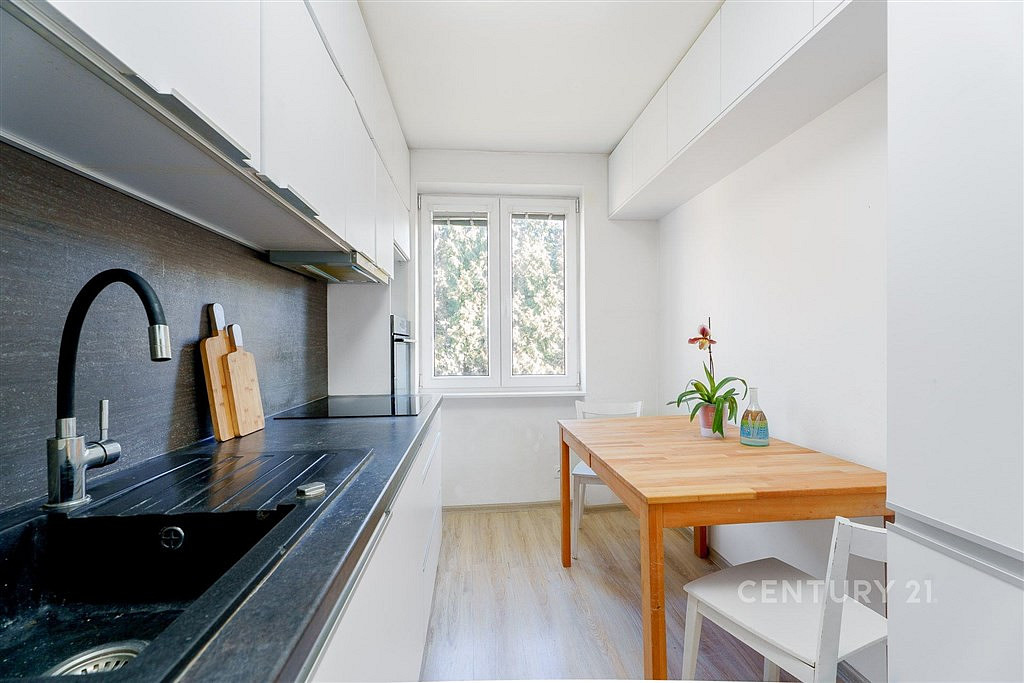 Prodej bytu 3+1 76 m² — photo 2