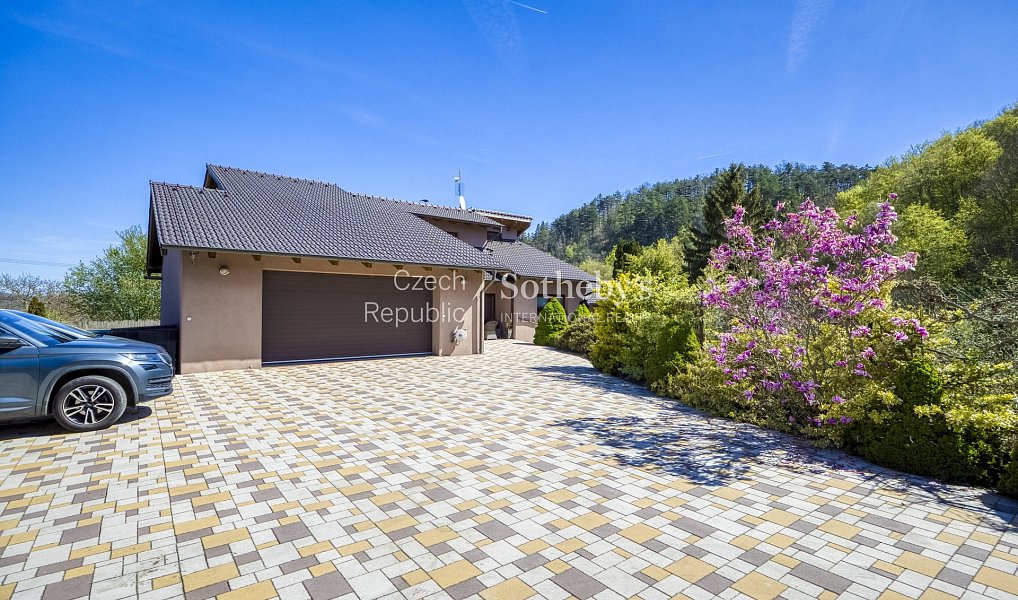 Prodej domu 422 m² s pozemkem 3 263 m², Beroun – náhled fotky 26
