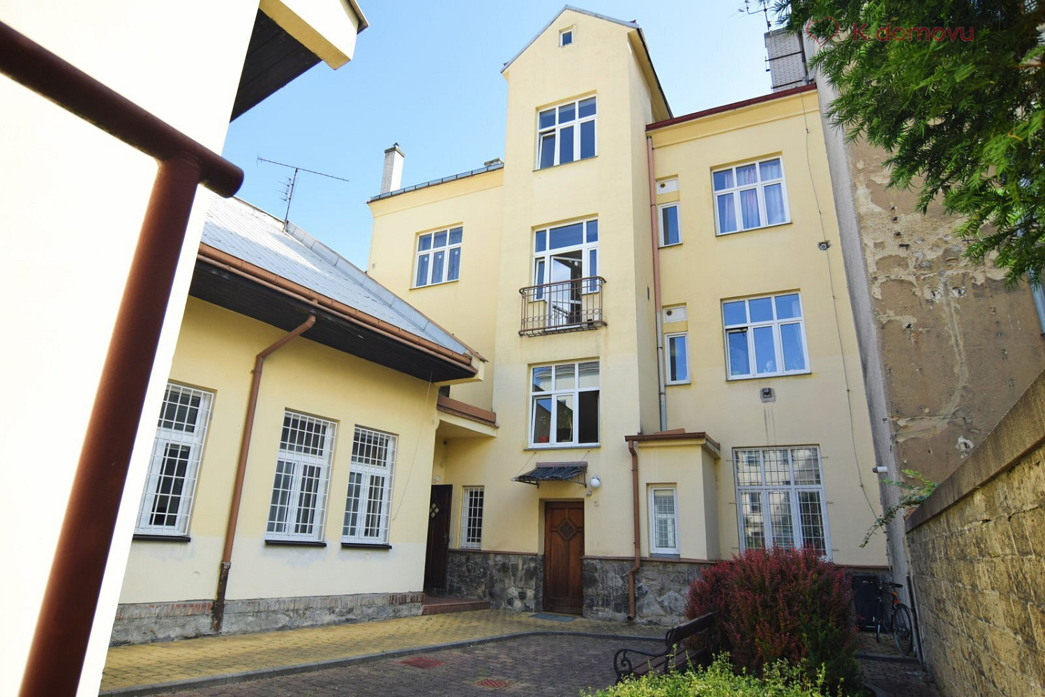 Prodej nájemního domu, činžáku 504 m² – fotografie 2