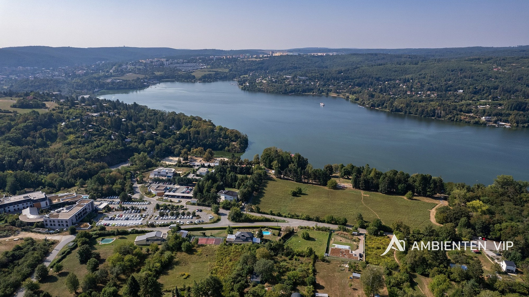Prodej stavebního pozemku 960 m² – fotografie 3