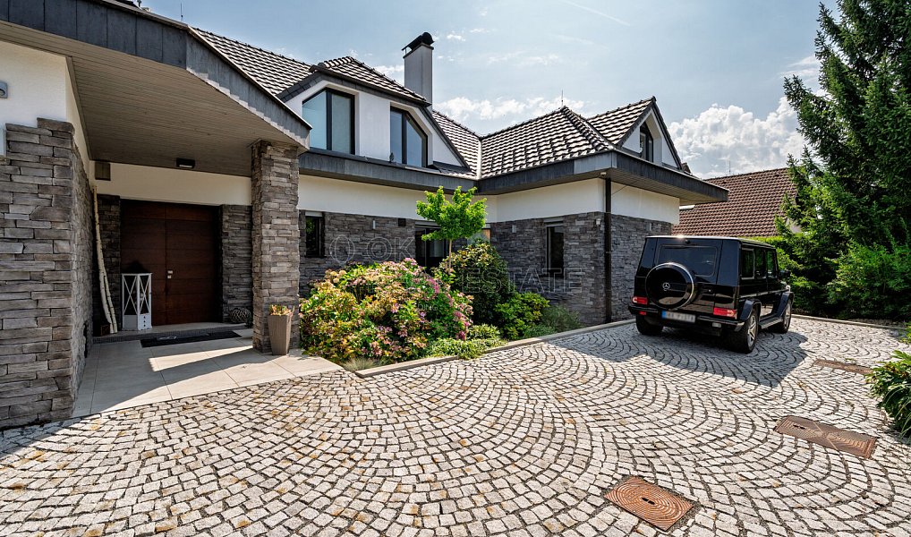 Prodej domu 546 m² s pozemkem 1 608 m², Zvole – náhled fotky 43