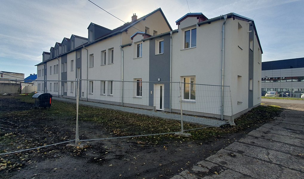 Pronájem bytu 1+1 40 m², Košťany – náhled fotky 15