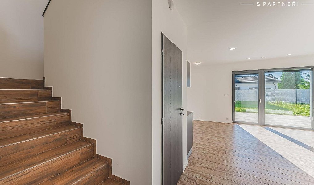 Prodej domu 150 m² s pozemkem 213 m², Dříteč – náhled fotky 18