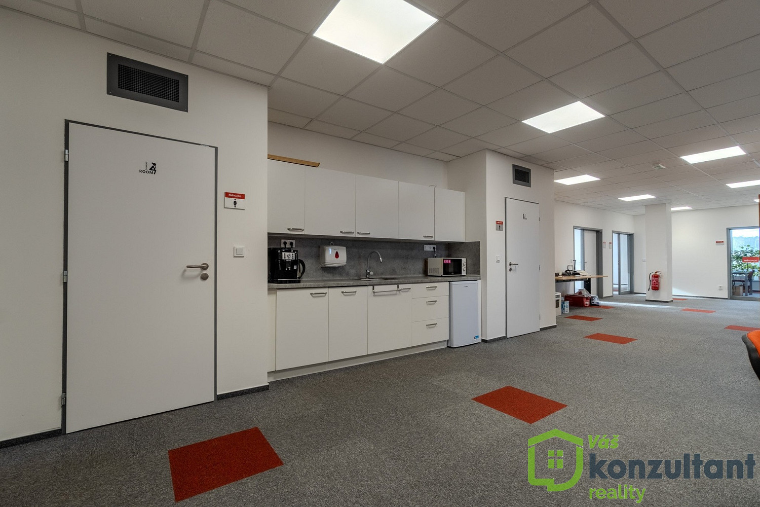Pronájem kanceláře 25 m² — photo 2