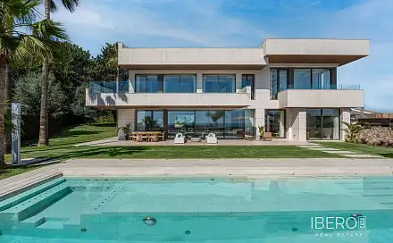 Prodej domu 867 m² s pozemkem 1 610 m², Málaga, Španělsko