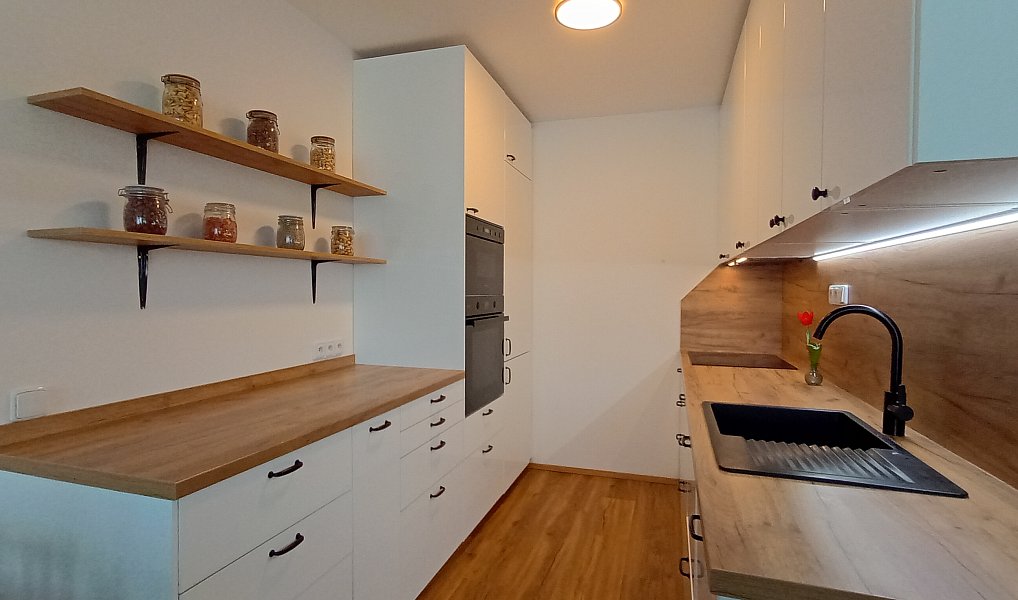 Prodej bytu 3+kk 63 m², Praha – náhled fotky 2