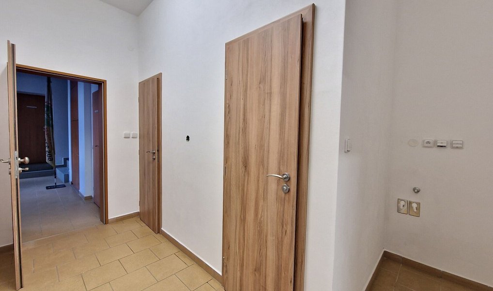 Pronájem bytu 1+kk 52 m², Příbram – náhled fotky 8