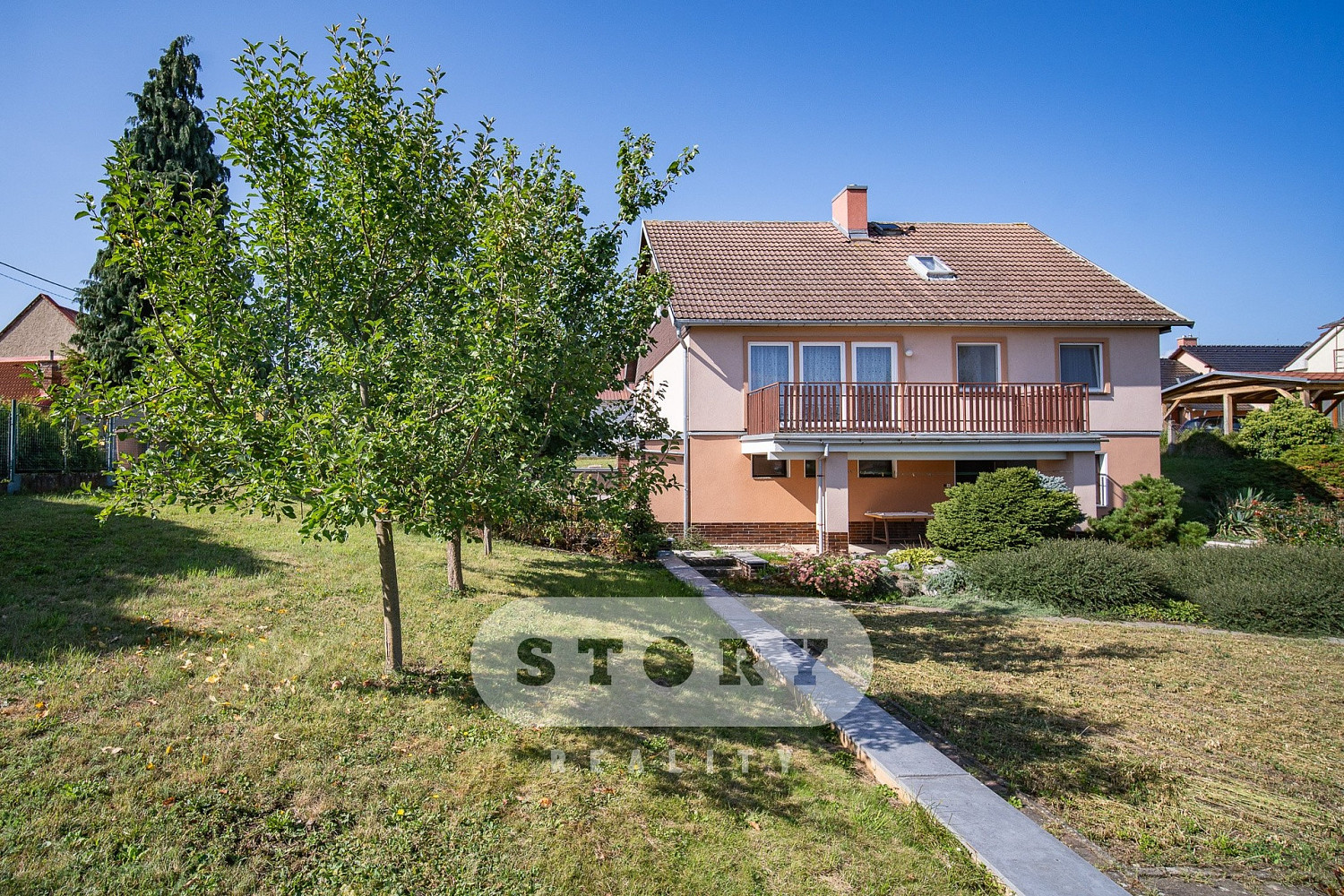 Prodej domu 166 m² s pozemkem 913 m²