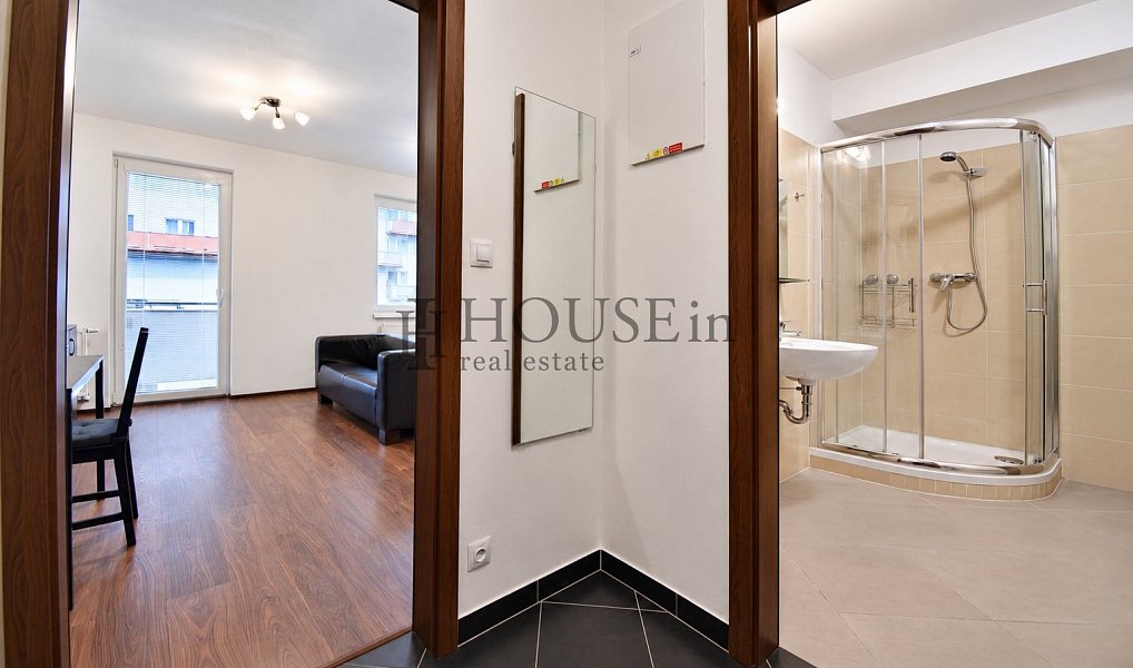 Prodej bytu 1+kk 32 m², Praha – náhled fotky 6