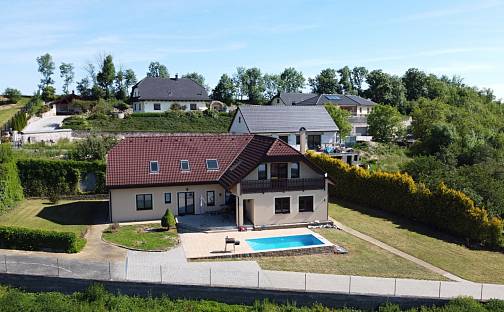 Prodej domu 324 m² s pozemkem 1 306 m², Zaječice, okres Chrudim