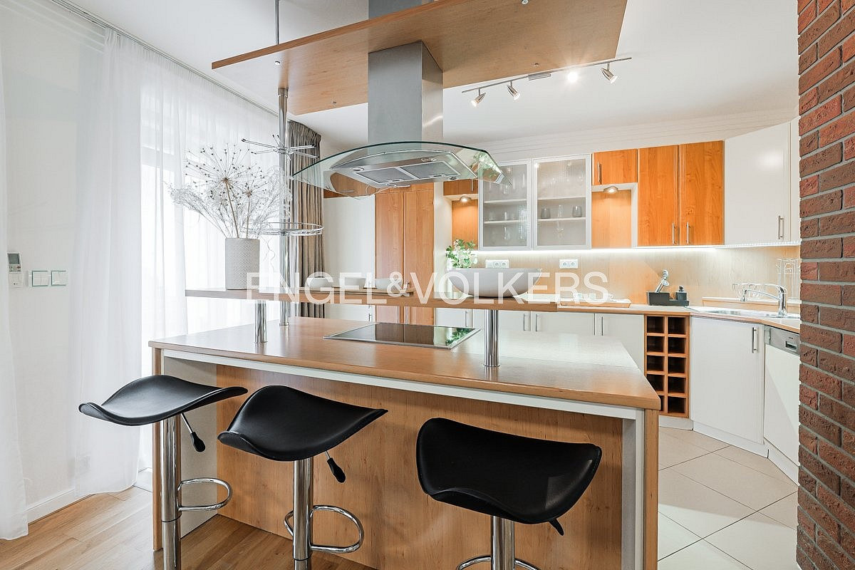 Pronájem domu 351 m² s pozemkem 223 m² – fotografie 4