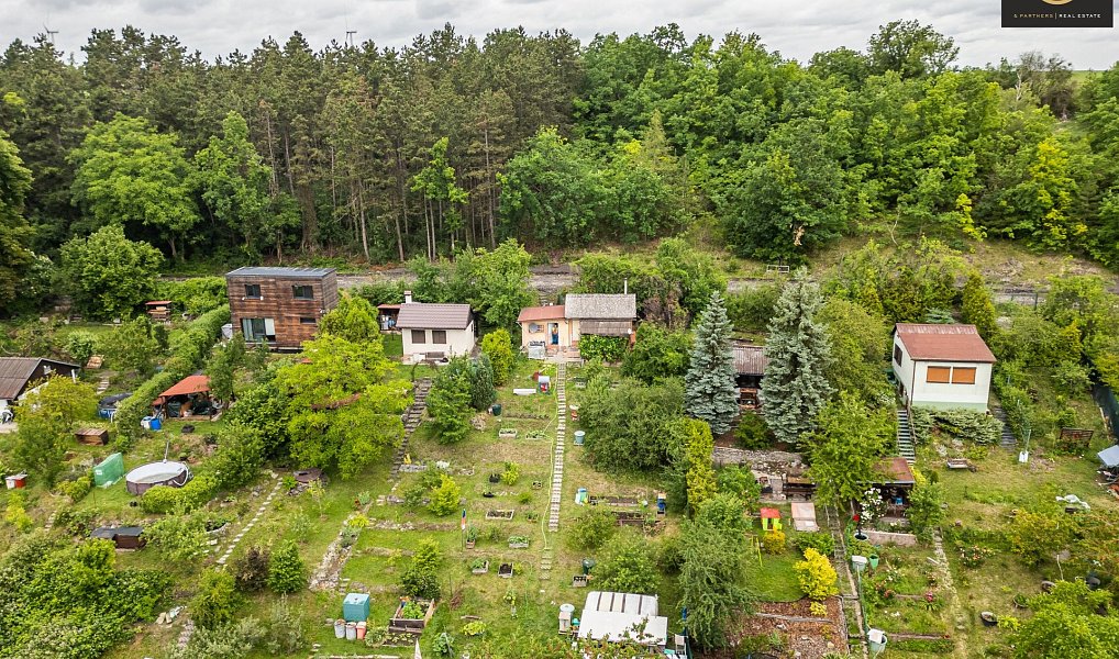 Prodej zahrady 732 m², Brandýsek – náhled fotky 10