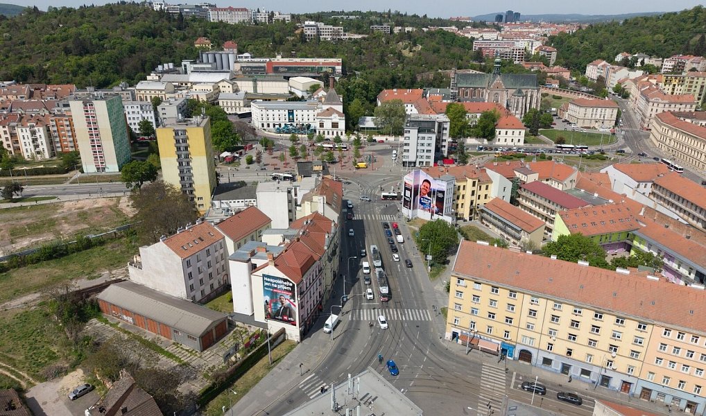 Parkovací stání u ulice Křídlovická, Brno – náhled fotky 8