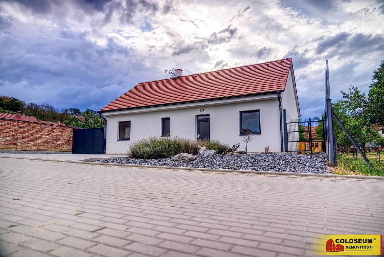 Prodej domu 80 m² s pozemkem 800 m²
