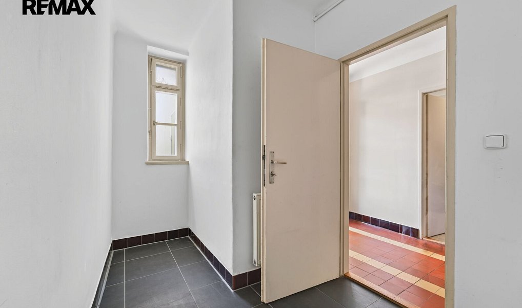 Pronájem kanceláře 130 m², Praha – náhled fotky 25