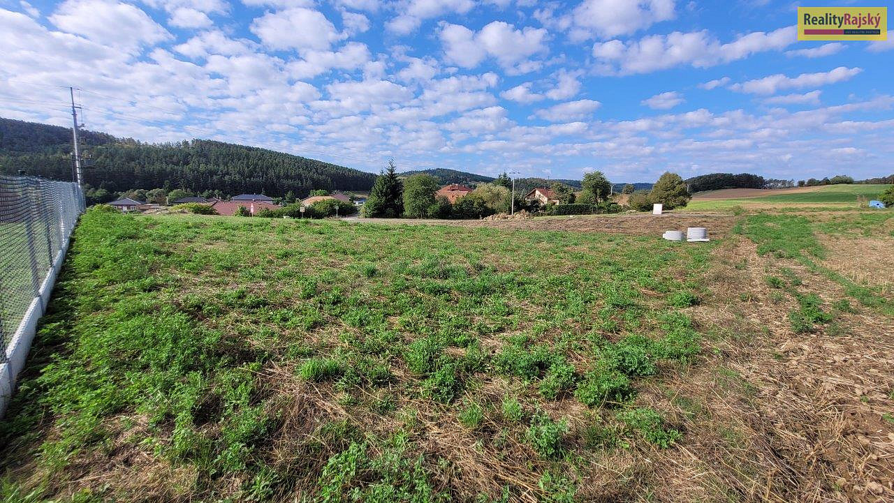 Prodej stavebního pozemku 1 184 m² – fotografie 2