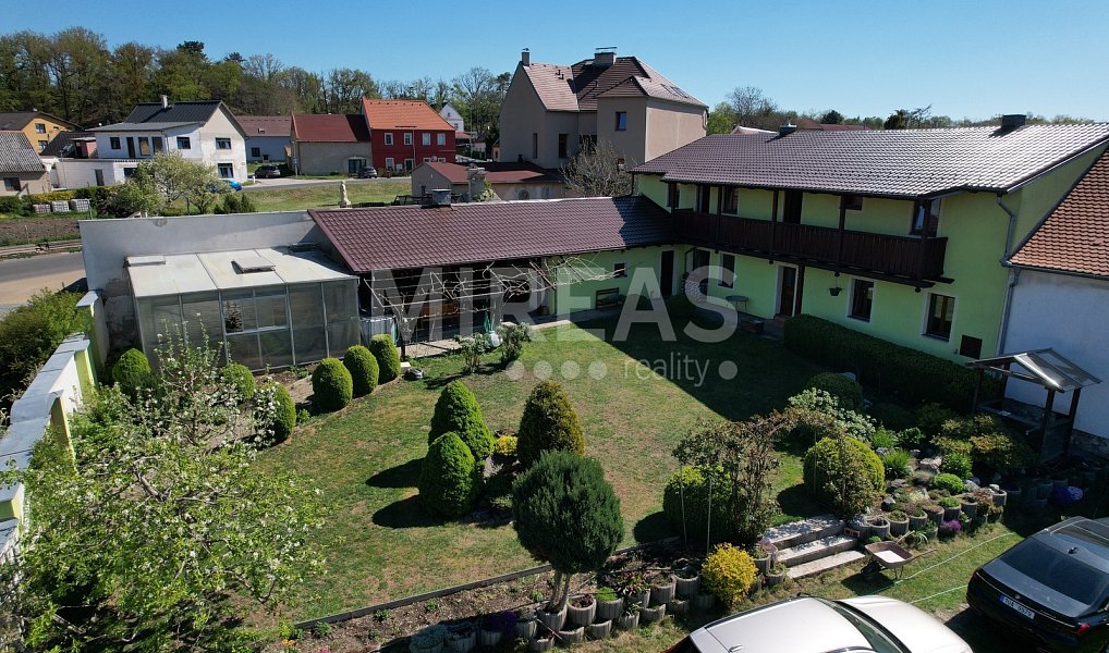Prodej domu 158 m² s pozemkem 1 592 m², Březno – náhled fotky 39