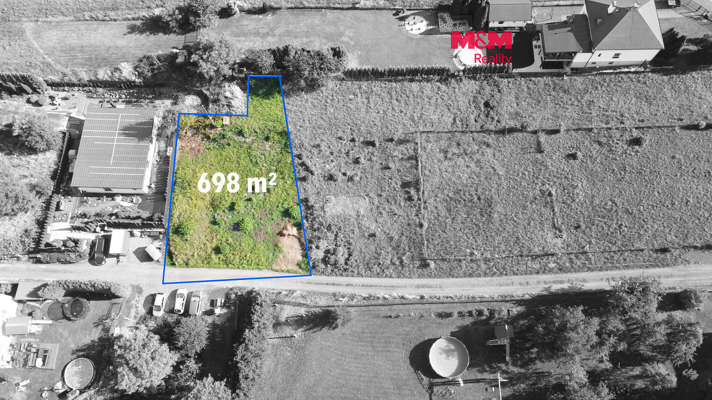 Prodej stavebního pozemku 698 m²