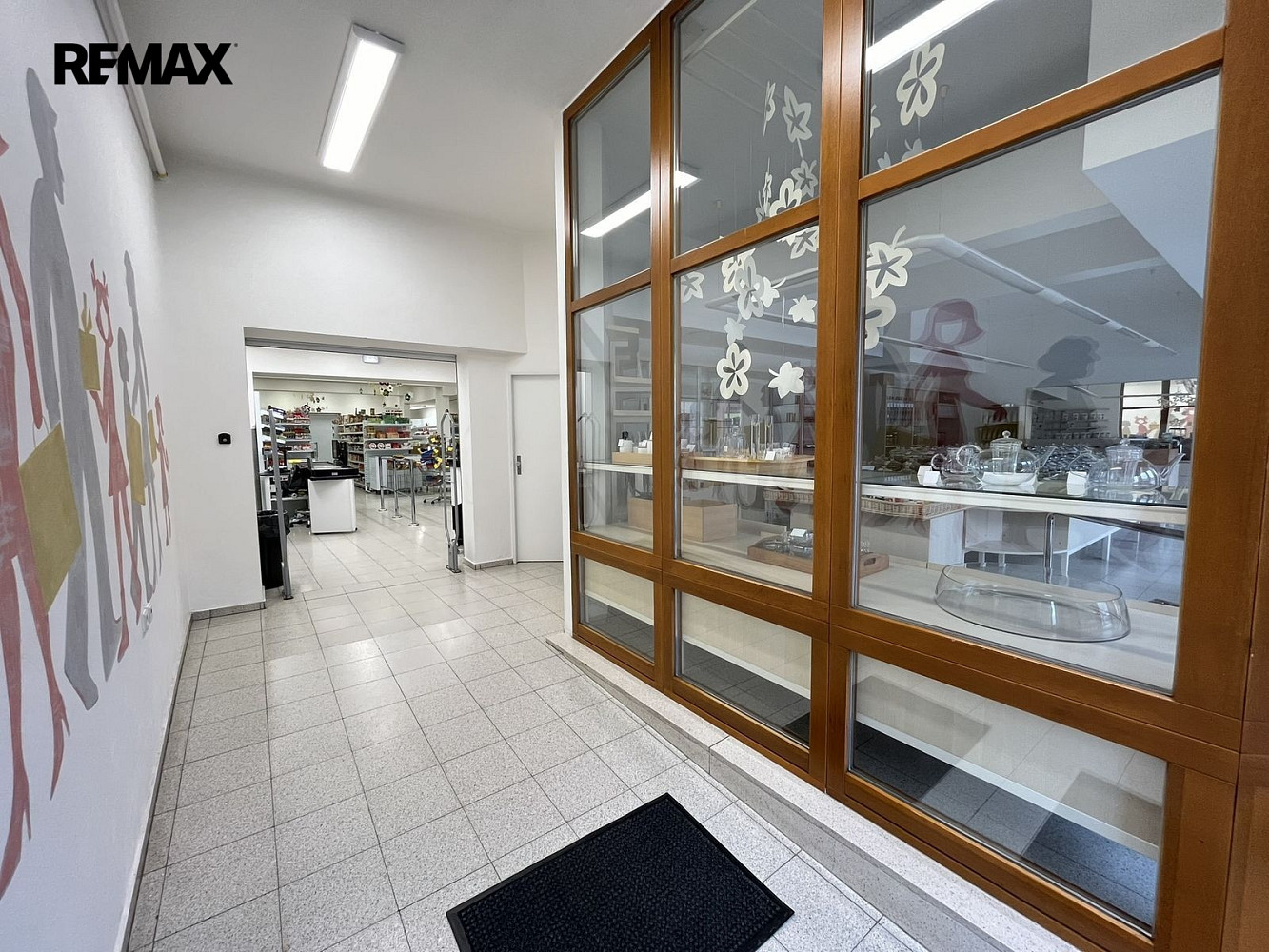 Pronájem obchodních prostor 224 m² – fotografie 5