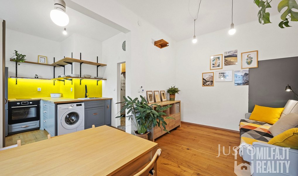 Prodej bytu 2+1 34 m², Liberec – náhled fotky 4