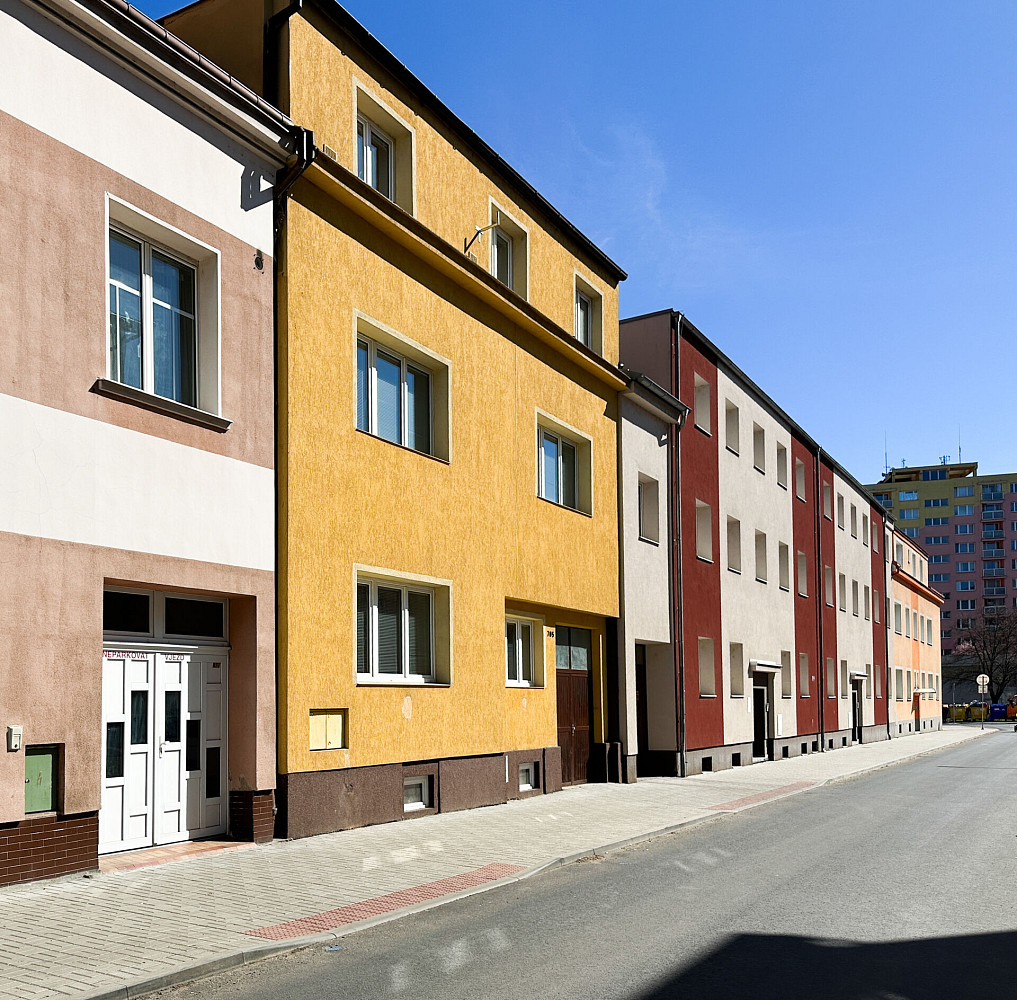 Prodej nájemního domu, činžáku 400 m²