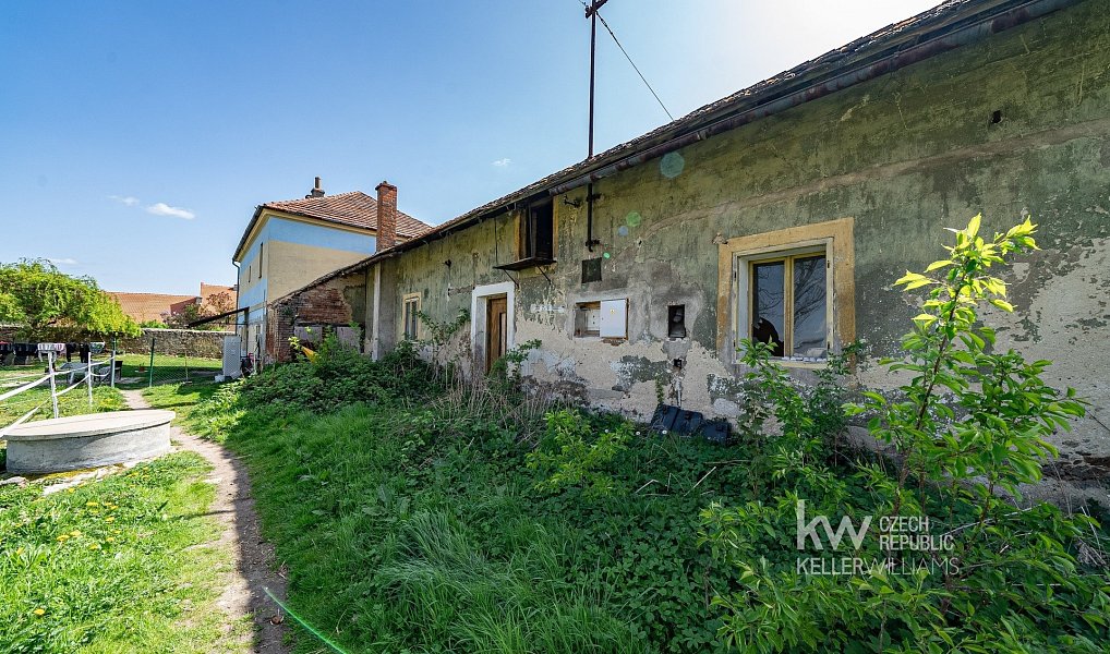 Prodej ubytovacího objektu 105 m², Chrášťany – náhled fotky 6