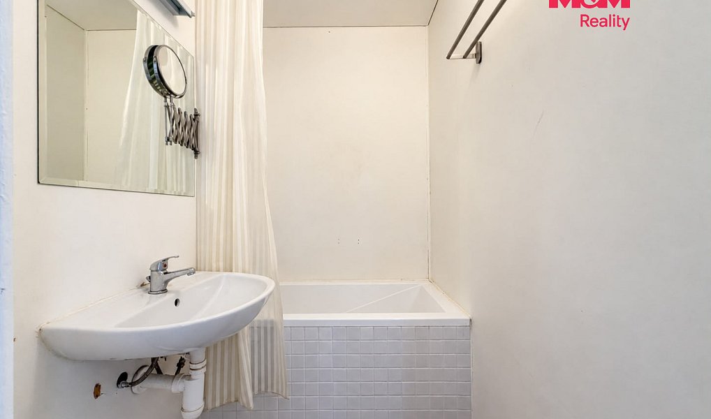 Pronájem bytu 1+kk 36 m², Praha – náhled fotky 8