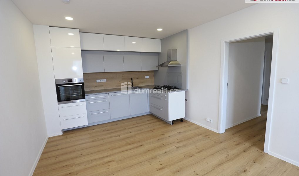 Prodej bytu 3+kk 65 m², Praha – náhled fotky 2