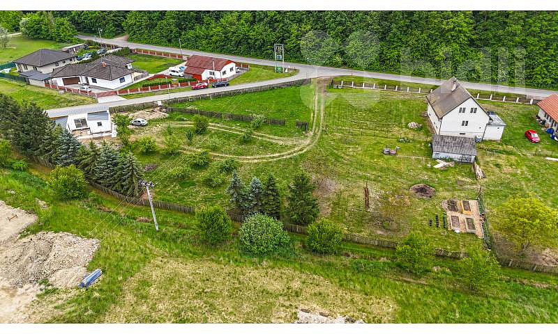 Prodej stavebního pozemku 812 m² – fotografie 2