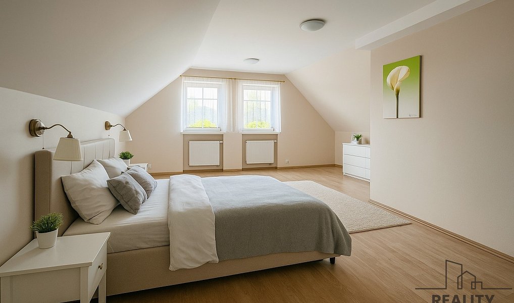 Prodej domu 369 m² s pozemkem 1 010 m², Jesenice – náhled fotky 15