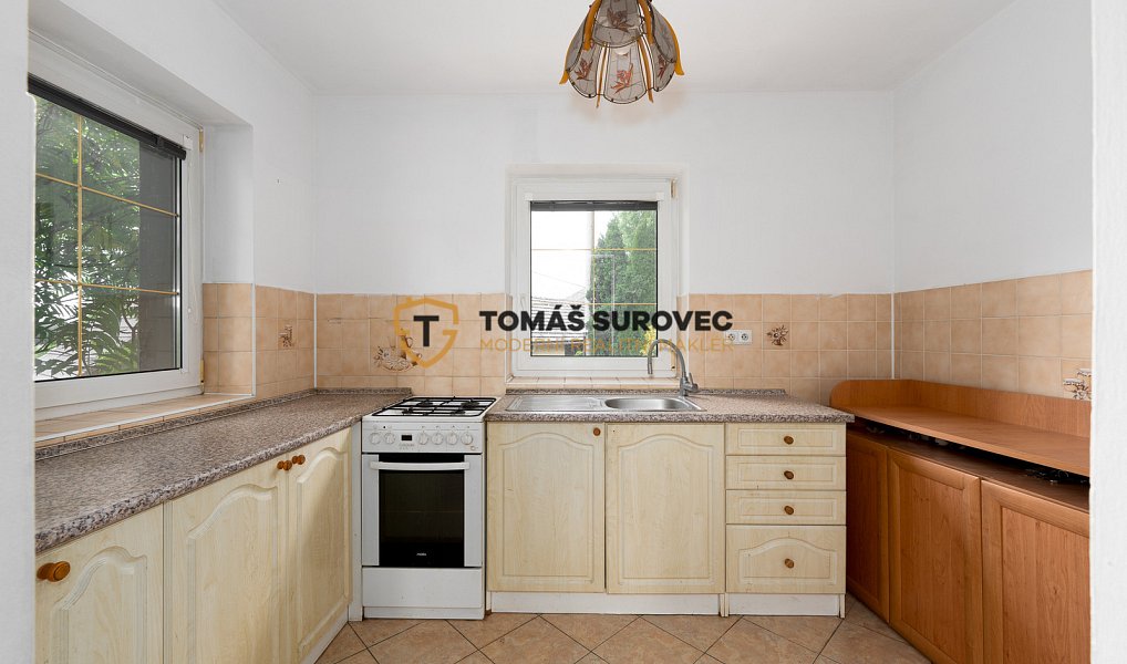 Prodej domu 190 m² s pozemkem 2 327 m², Lešná – náhled fotky 5