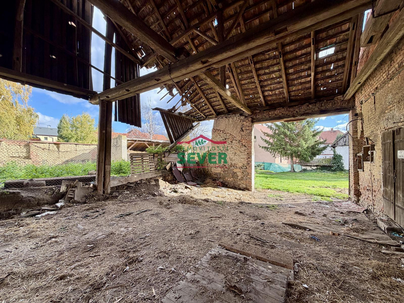 Prodej stavebního pozemku 734 m² – fotografie 5