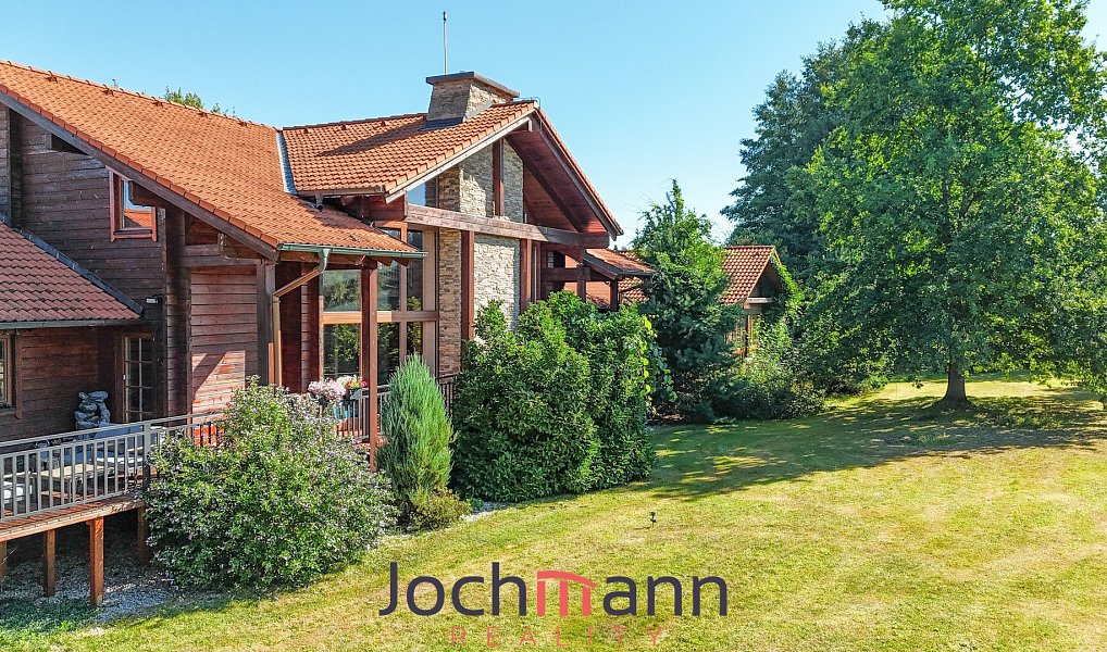 Prodej domu 800 m² s pozemkem 3 947 m², Trhové Sviny – náhled fotky 3