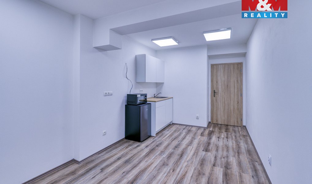 Pronájem kanceláře 47 m², Dobřany – náhled fotky 5