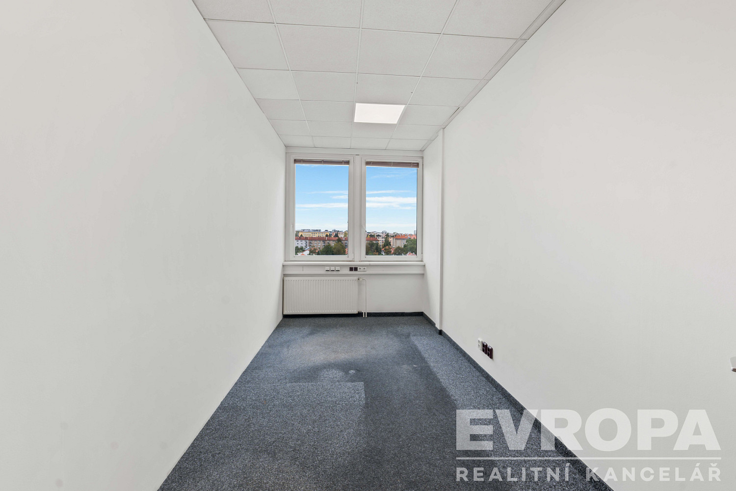 Pronájem kanceláře 17 m² – fotografie 3
