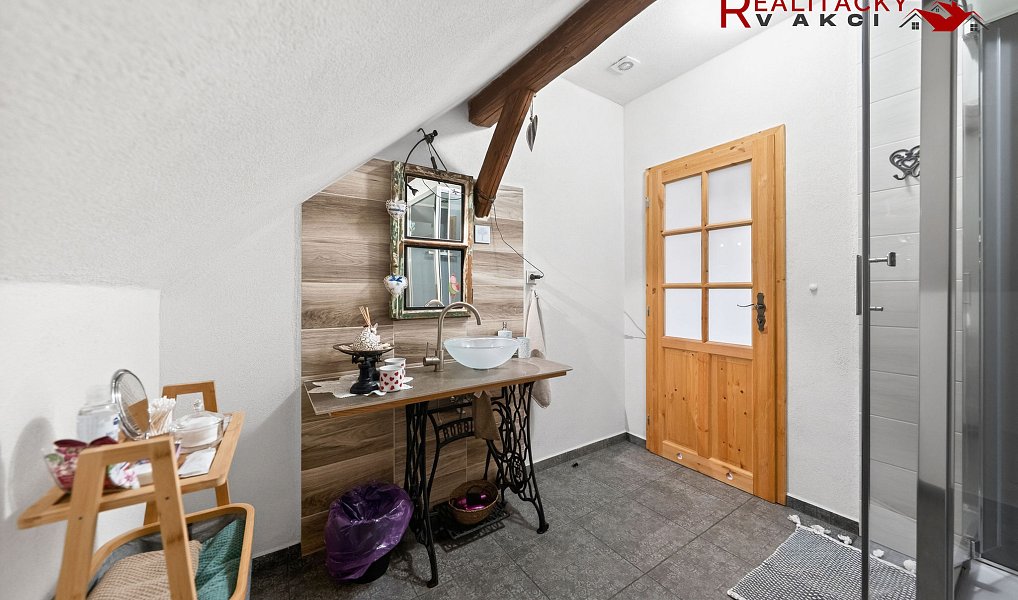 Prodej ubytovacího objektu 291 m², Nový Přerov – náhled fotky 20