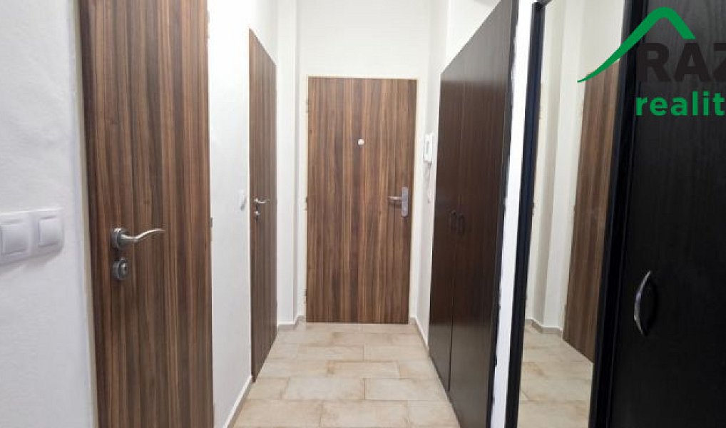 Pronájem bytu 1+kk 34 m², Tachov – náhled fotky 7