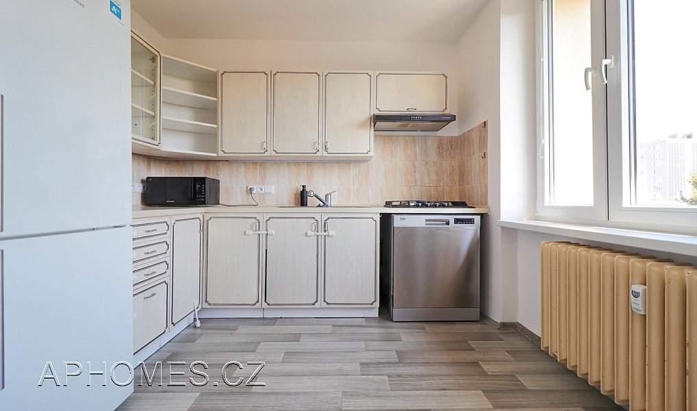 Pronájem bytu 3+1 70 m², Praha – náhled fotky 2